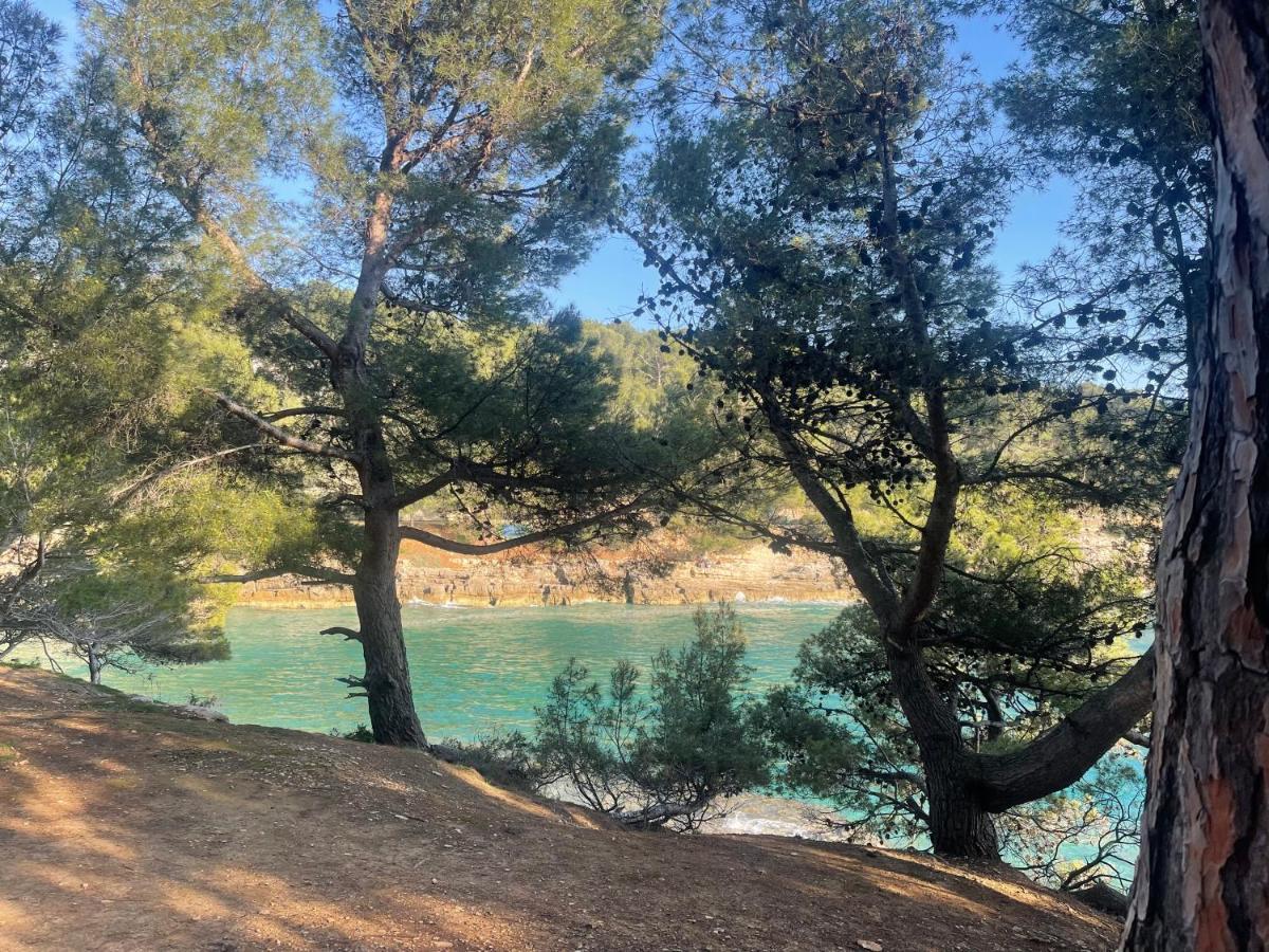 Retreat Apartments With Free Parking Πούλα Εξωτερικό φωτογραφία