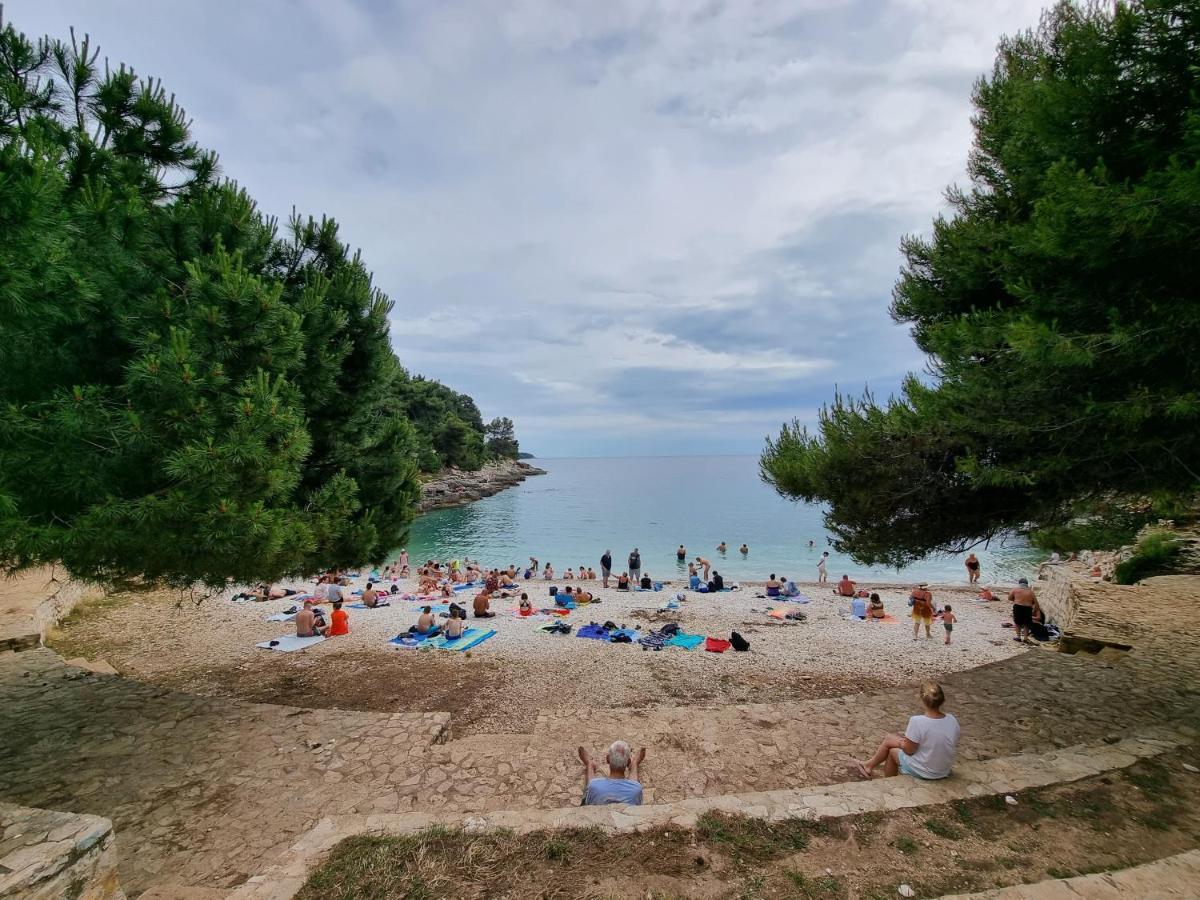 Retreat Apartments With Free Parking Πούλα Εξωτερικό φωτογραφία