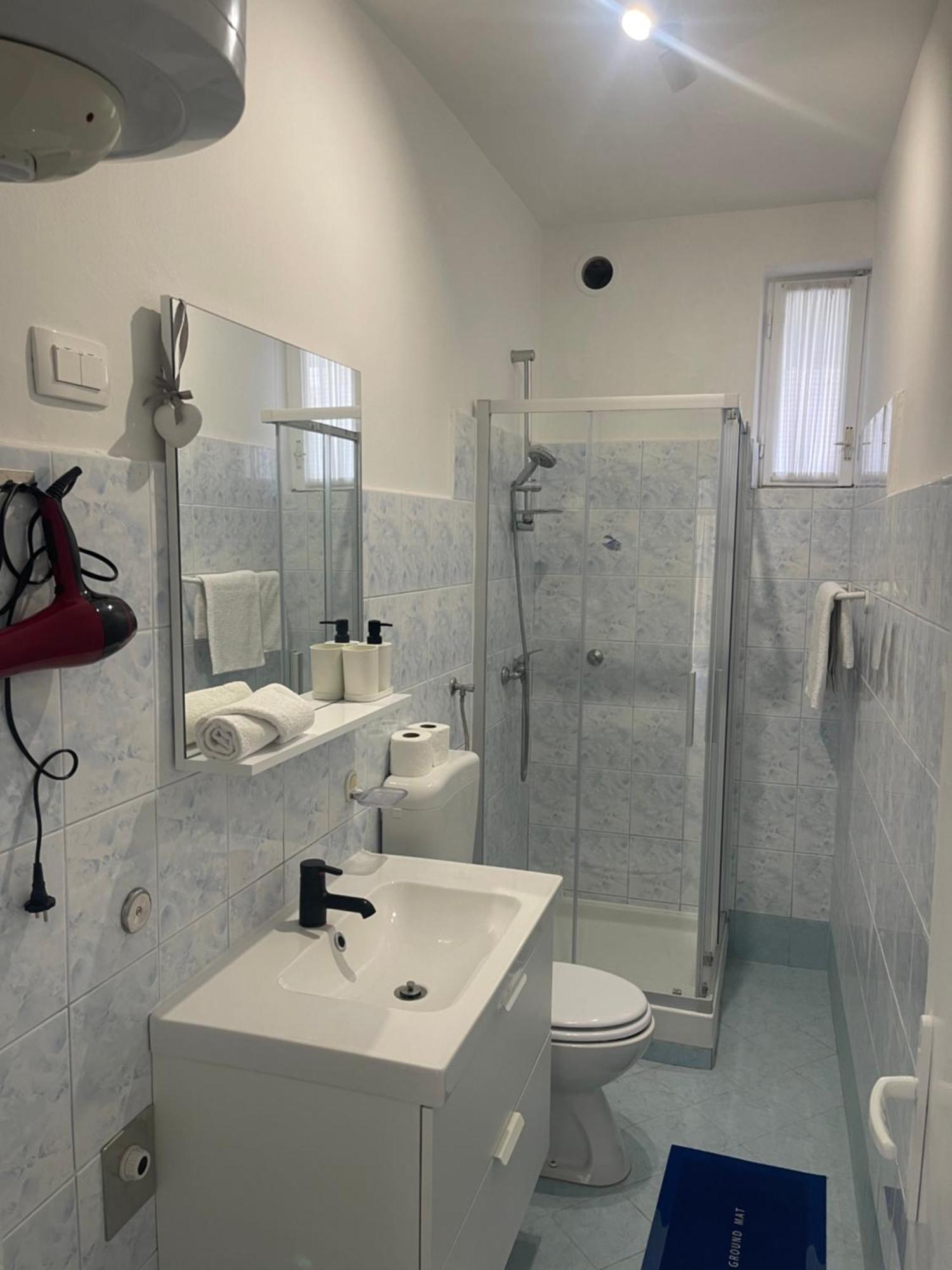 Retreat Apartments With Free Parking Πούλα Εξωτερικό φωτογραφία